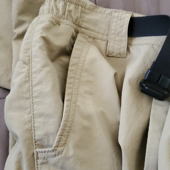 3-Piece Eddie Bauer Bundle - Picture 10 of 15